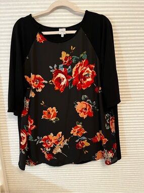 Kaileigh Black Floral Raglan Tunic with Red and Orange Blooms